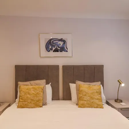 The Salisbury Sleeps 4 Classic *