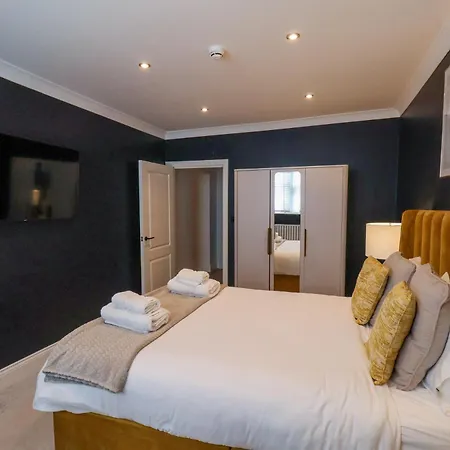 The Salisbury Sleeps 4 Classic *