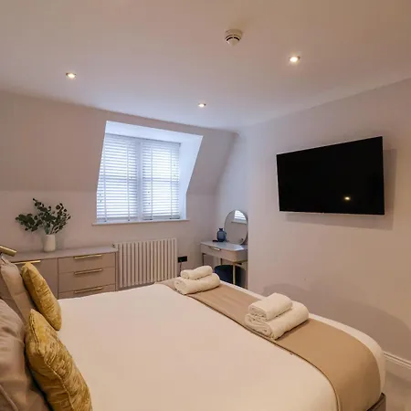 The Salisbury Sleeps 4 Classic Апартаменты