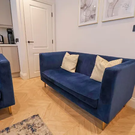 The Salisbury Sleeps 4 Classic * Скарборо