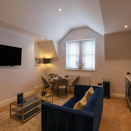 The Salisbury Sleeps 4 Classic * Скарборо
